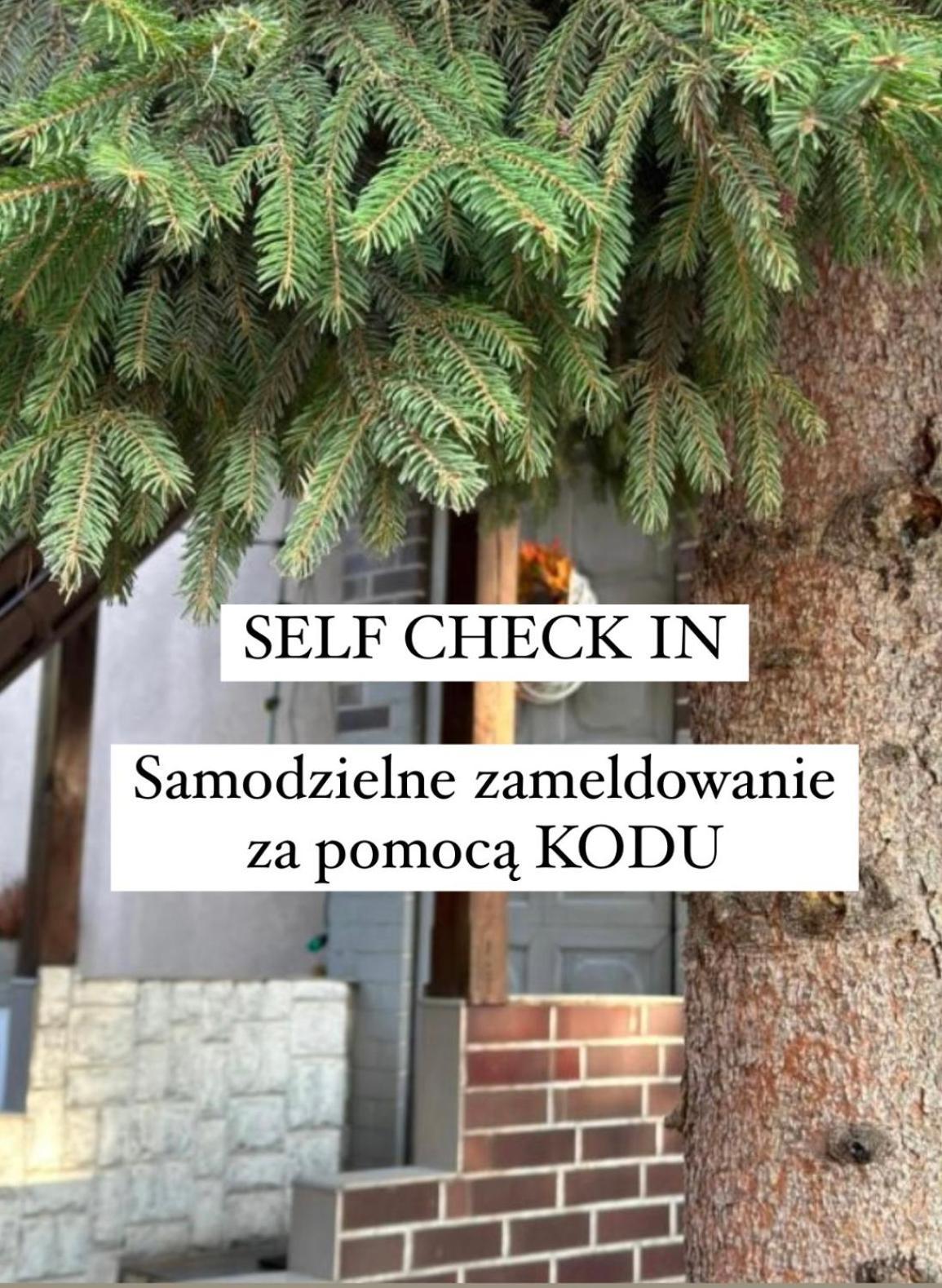 Szumi Las Bed & Breakfast Jozefow  Exterior photo